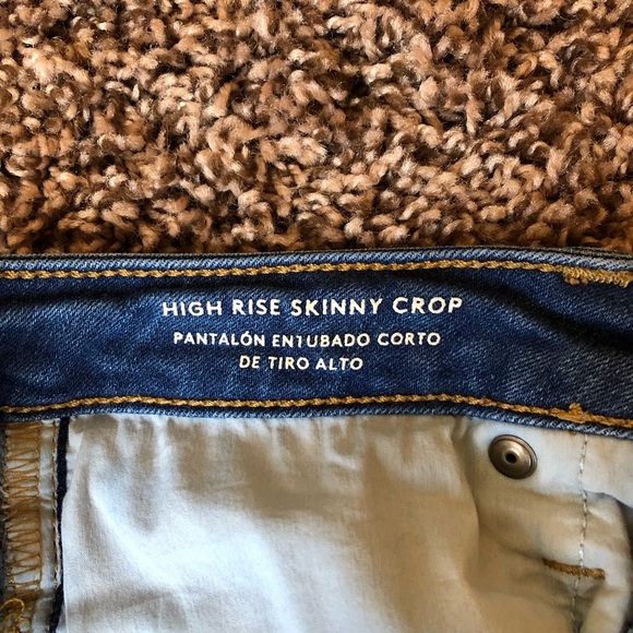SOLD NWOT Universal Thread High Rise Skinny Crop - Picture 3 of 4